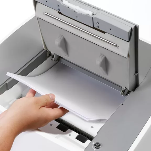 Iratmegsemmisítő DAHLE 35314 konfetti P4 300 lap Iratmegsemmisítő DAHLE 35314 konfetti P4 300 lap
