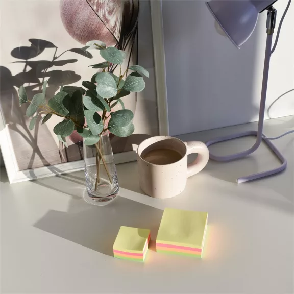 Jegyzettömb öntapadó, 50x50mm, 250lap, Bluering® , vegyes neon Jegyzettömb öntapadó, 50x50mm, 250lap, Bluering® , vegyes neon